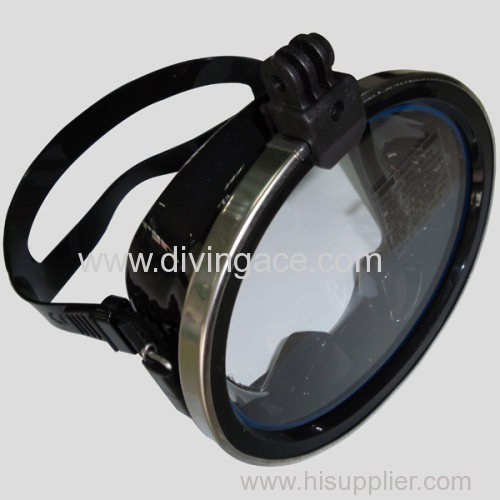 Low volume one lens diving mask/underwater equipment