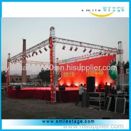 Aluminium spigot truss for lighting speaker