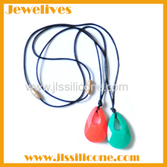 New toys silicone chewing necklace for baby