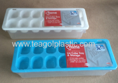 Plastic ice cube tray with storage bottom