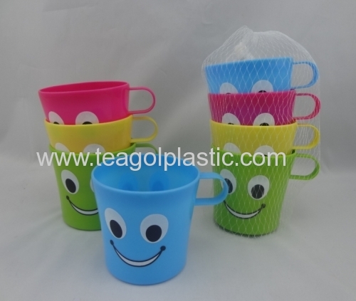 4PC plastic simley mugs