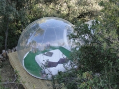 Transparent bubble tent for beach camping