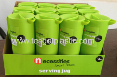 1.5L plastic serving jug Water jug Water pitcher with lid green 375C in display box packing