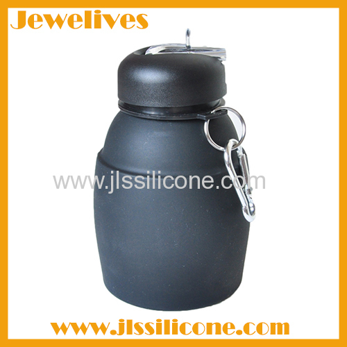 Collapsible silicone water bottle