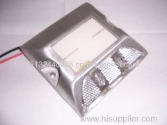 wire reflective road stud