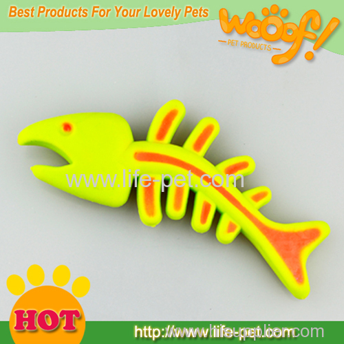 Rubber fish shape pet toy