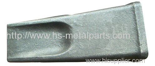 Excavator bucket cast teeth