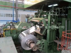 Reversing cold rolling mill