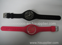 Cheap price silicone fashion watch Made in China