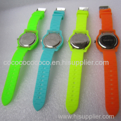 Cheap price silicone fashion watch Made in China