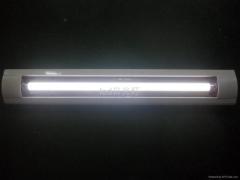 Global replacement type LED fluorescent lamp