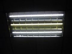 Compatible with electronic rectifier LED fluorescent lamp