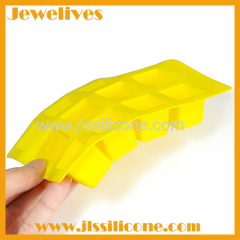 Colorfast silicone smile face ice cube tray