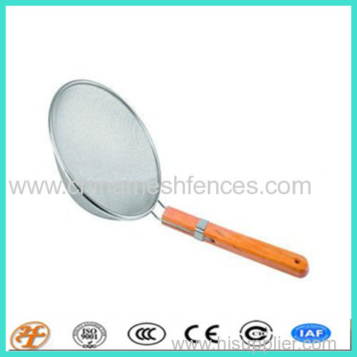 Stainless Steel Mesh Strainer with Wooded Handle