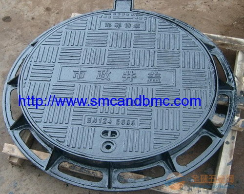 High strength round manhole cover