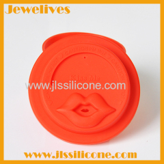 Silicone red lid with kiss shape and cover