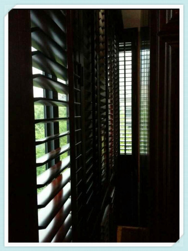 China Wooden Timber Shutter Manufacturer