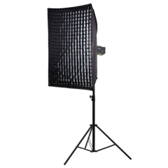 Square camera soft box with grids