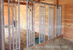 Modular equine feed fence with large spacing ensures horse secure