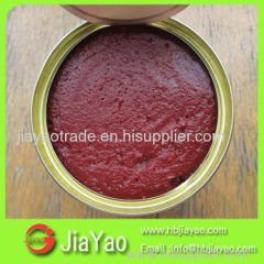 canned tomato paste in drum