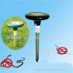 Farm and garden snake redent solar power snake reppellent