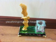 crystal glass eagle figurine