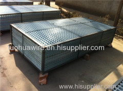 Welded wire mesh panel