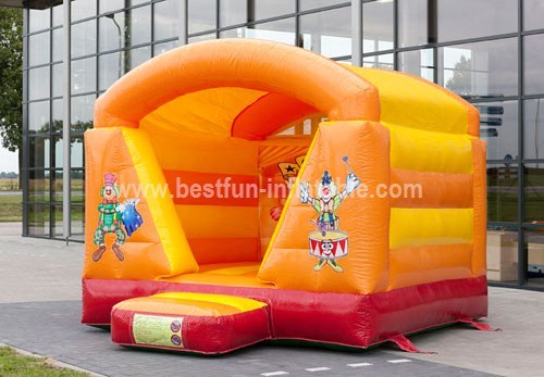 Mini Circus bouncer with roof