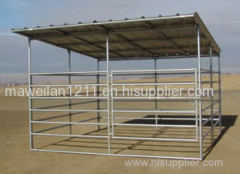 Horse panel shelters protect horses in all seasons