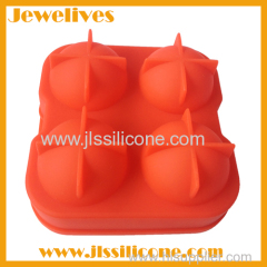 Flexible silicone 4 sphere ice maker