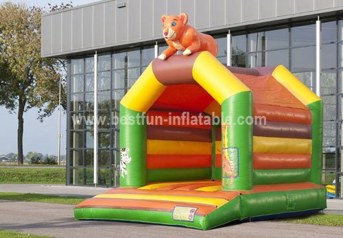 Bouncy castle Simba lion