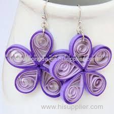 Handmad quilling earing paper