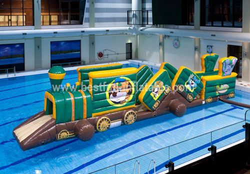 Buoy inflatable for water park