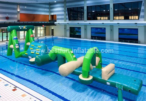 Chilren commercial inflatable water park