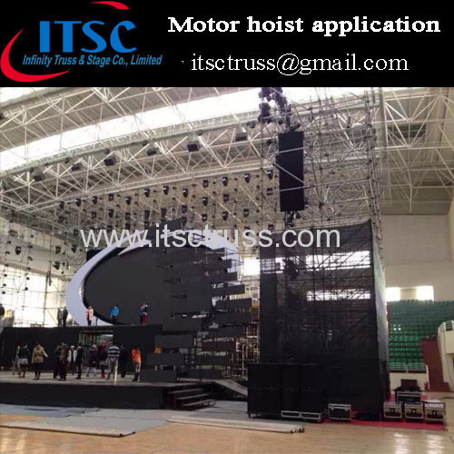 Eletronic chain hoist application in gymnasium concert events