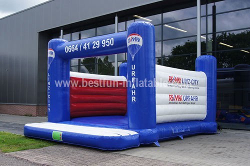 Bouncy castle Remax measure