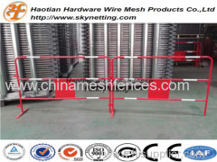 red powder coating crowd control barriers temporary fence pipe fence with reflactive stripes for france market