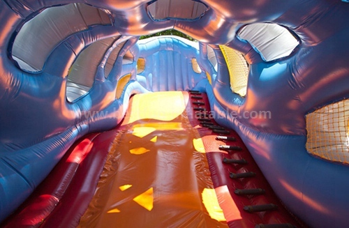 Amusement inflatable dry slide