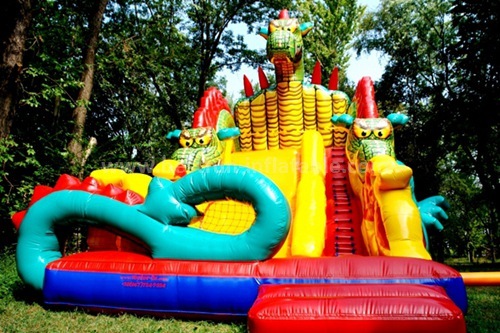 Giant inflatable dragon slide for fun