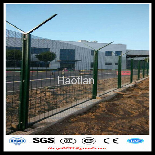 PVC Coated Welded Wire Mesh Bending Fence