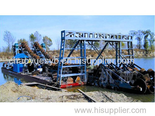 alluvial gold dredging boat equipped with dressing equipment