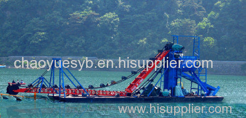 alluvial gold dredging boat equipped with concentration equipment