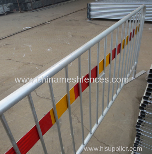 1100mm Height reflective tape steel road barrier