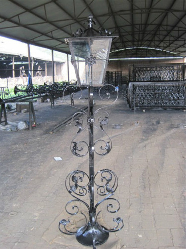 Garden cast iron lamp post