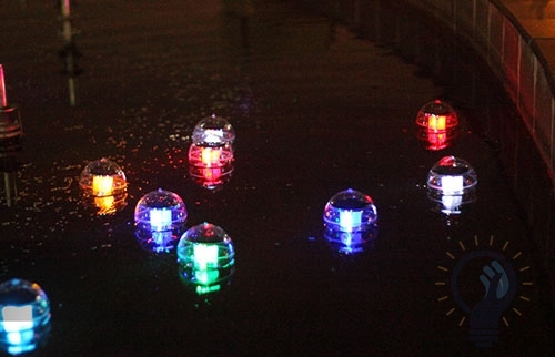 Colors changing Floating Solar water light