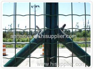 Good corrosion resistance and ageing resistance dutch mesh fence