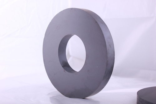 Supply customized bonded ferrite magnet