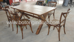 Antique dinging table and chair