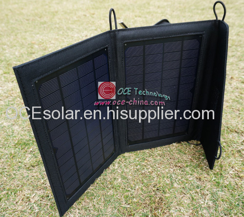 7 watt Solar Charger Pack with LED Flashlight and Lithium Battery Backup