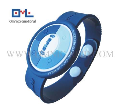 2015New design UHF silicone wristband